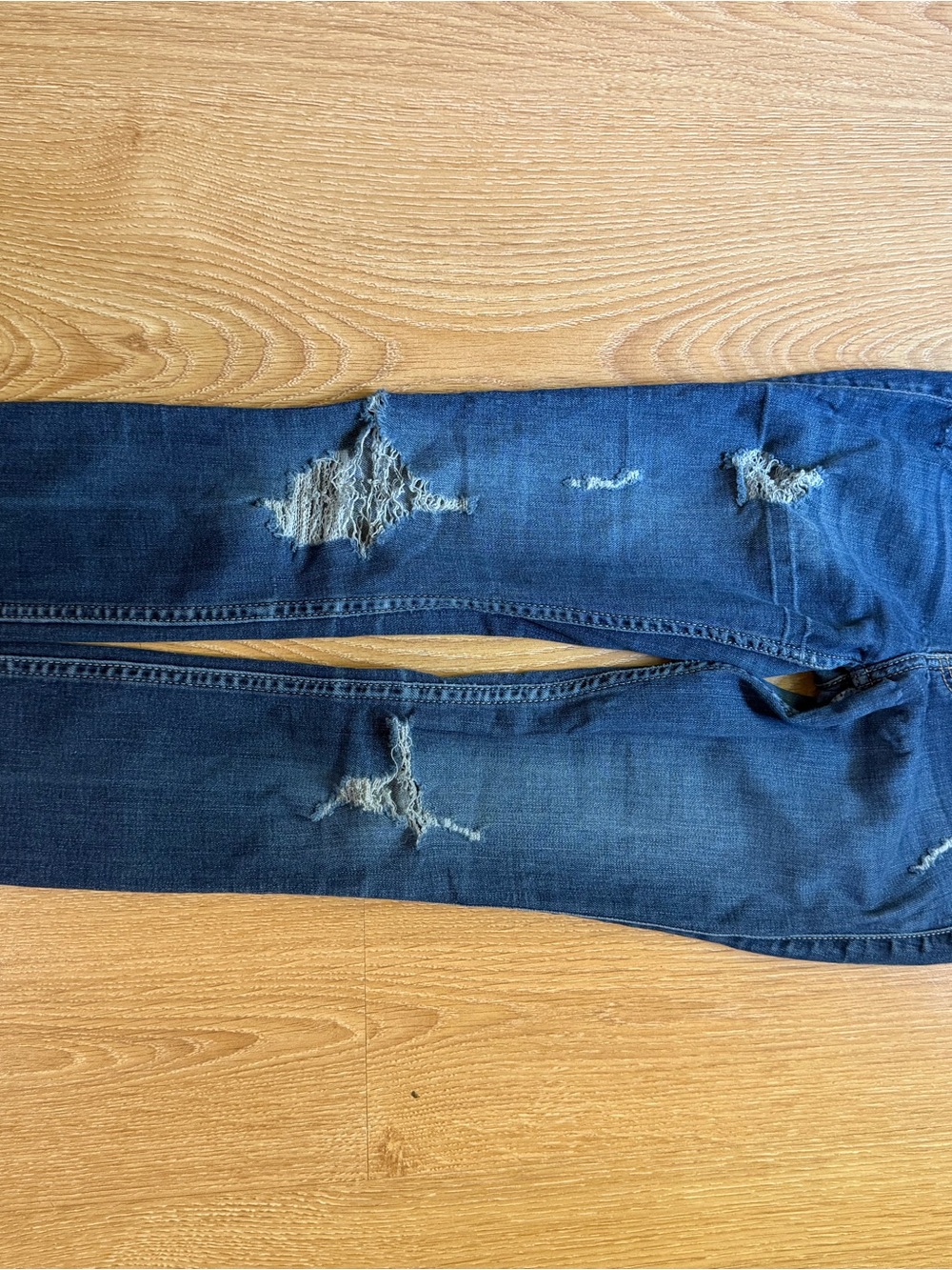Hollister Skinny Distressed Dark Blue Jeans